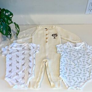 Unisex Baby Boy or Girl 3-Piece Organic Cotton Set 6–12M Onesies Knit Romper